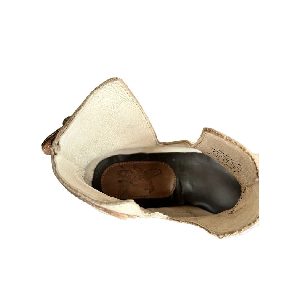 Freebird by Steven Melody Ankle Boots Buckle Beige Leather Snipped Toe 9/9.5